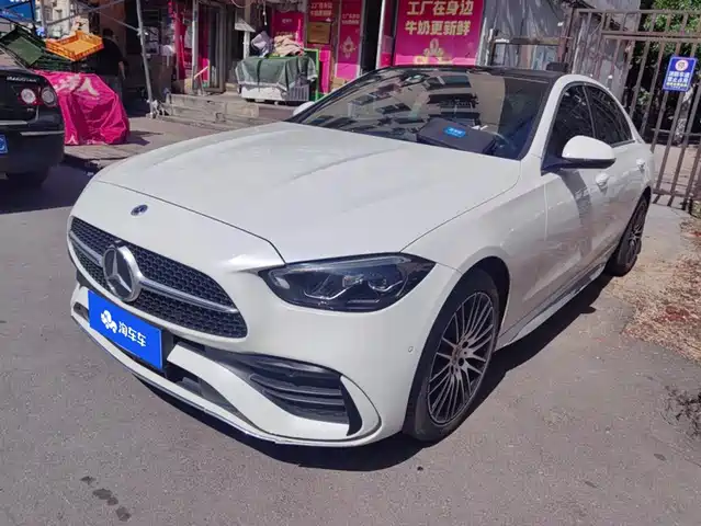 Mercedes-Benz C-Class 2024