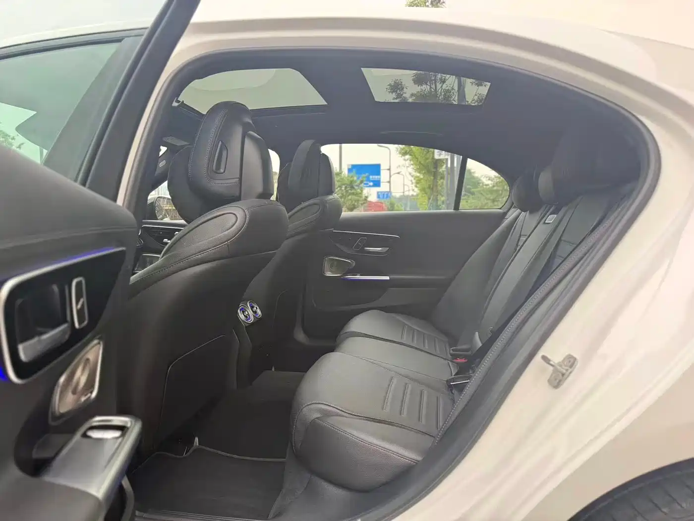 Mercedes-Benz C-Class 2025 Facelift C 260 L Night Sport Edition фото 11
