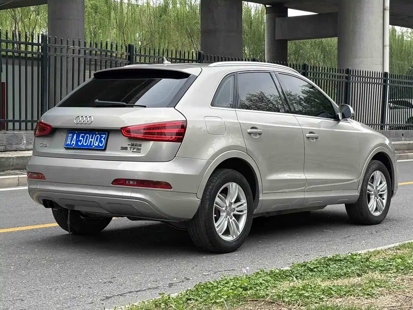 Audi Q3 2013 35 TFSI quattro Technology фото 6