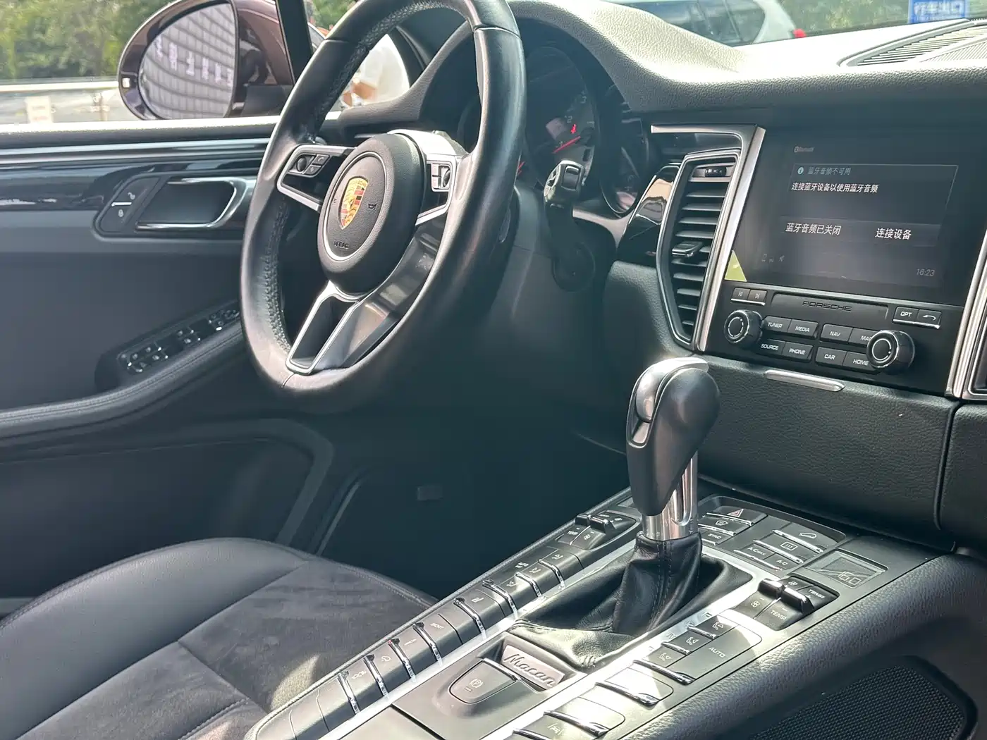 Porsche Macan 2017 Macan S 3.0T фото 22