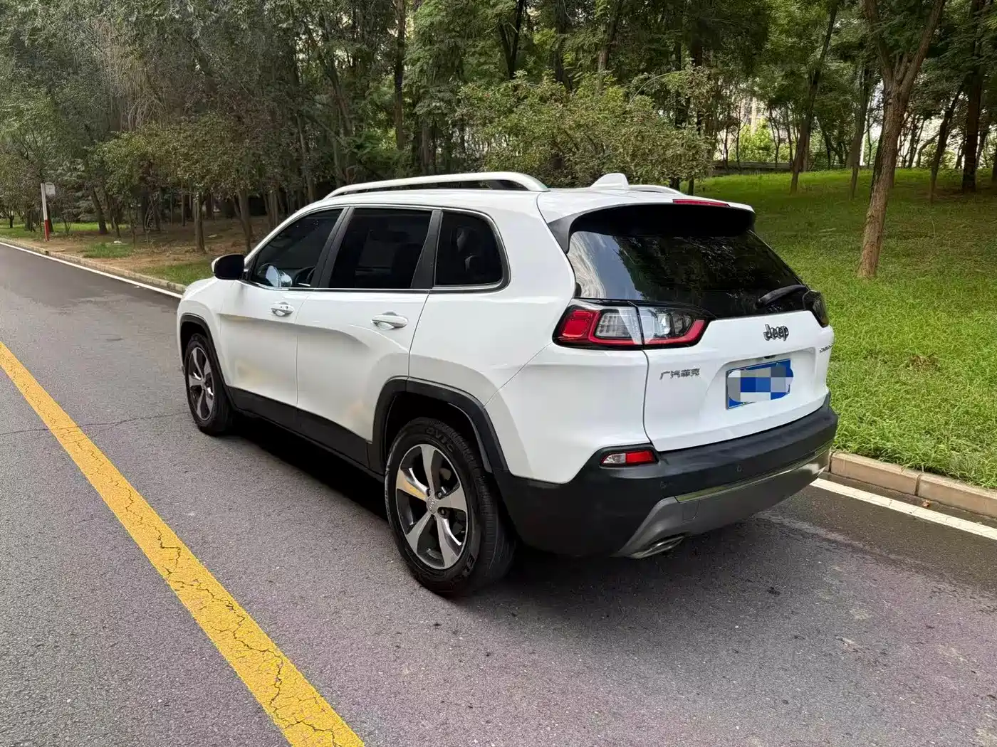 Jeep Cherokee 2021 2020 2.0T 2WD Leading Edition