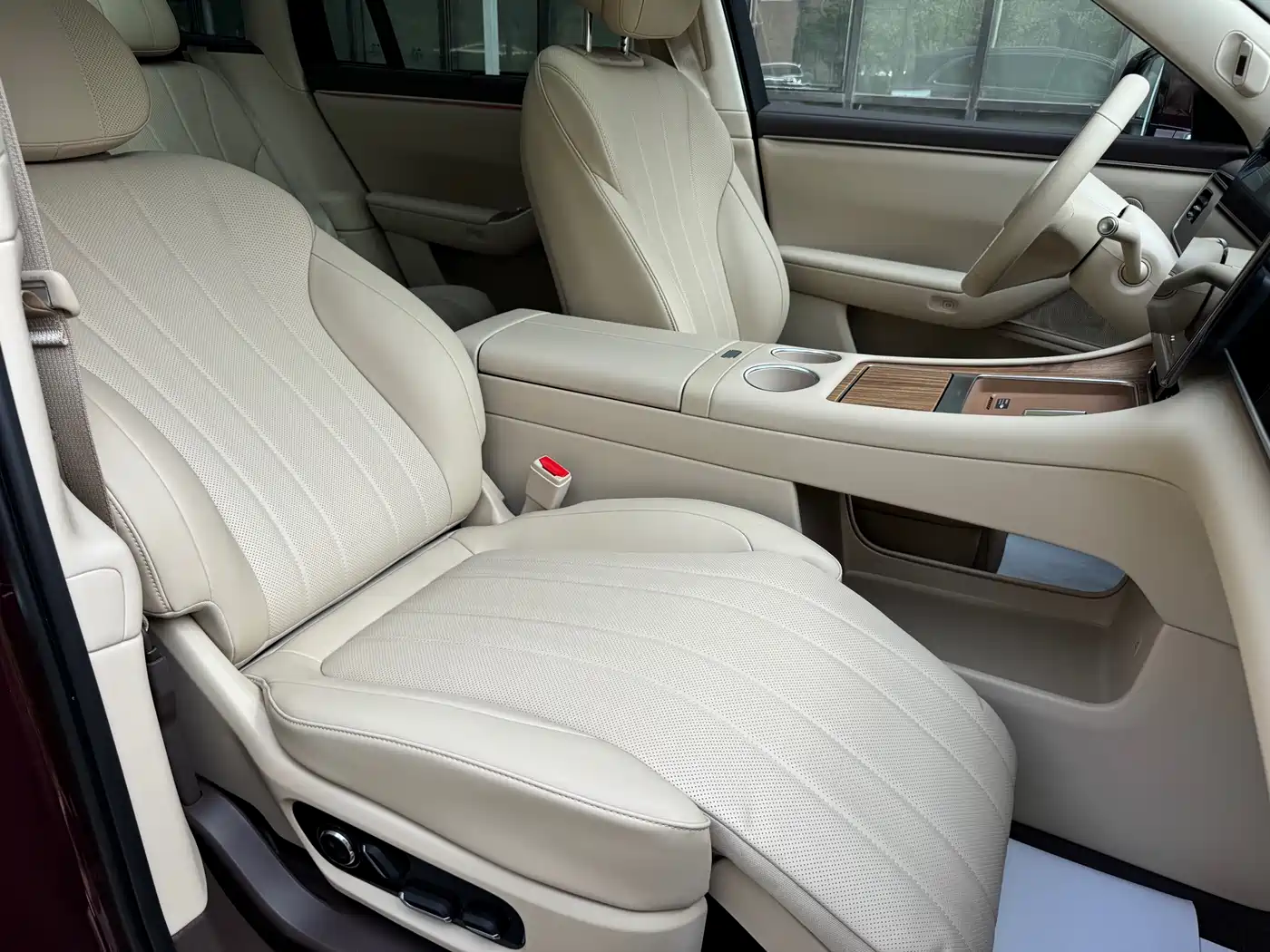 AITO Wenjie AITO M7 2026 Extended Range Ultra AWD 5-Seater фото 13