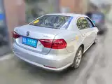 Photo 2 - Volkswagen Lavida