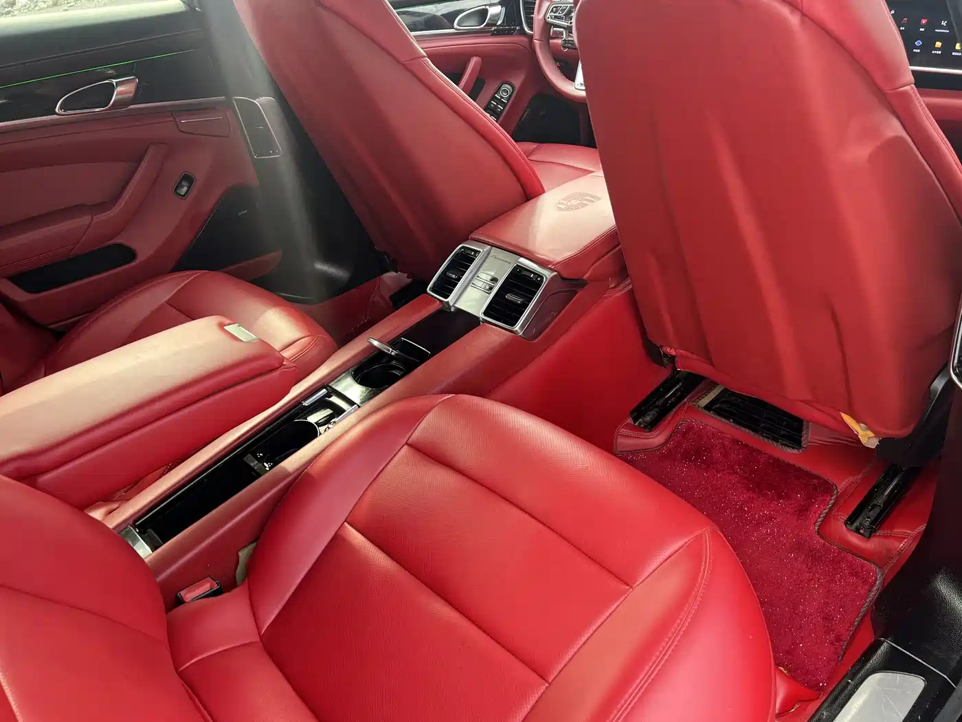 Porsche Panamera 2010 Panamera 4 3.6L фото 6