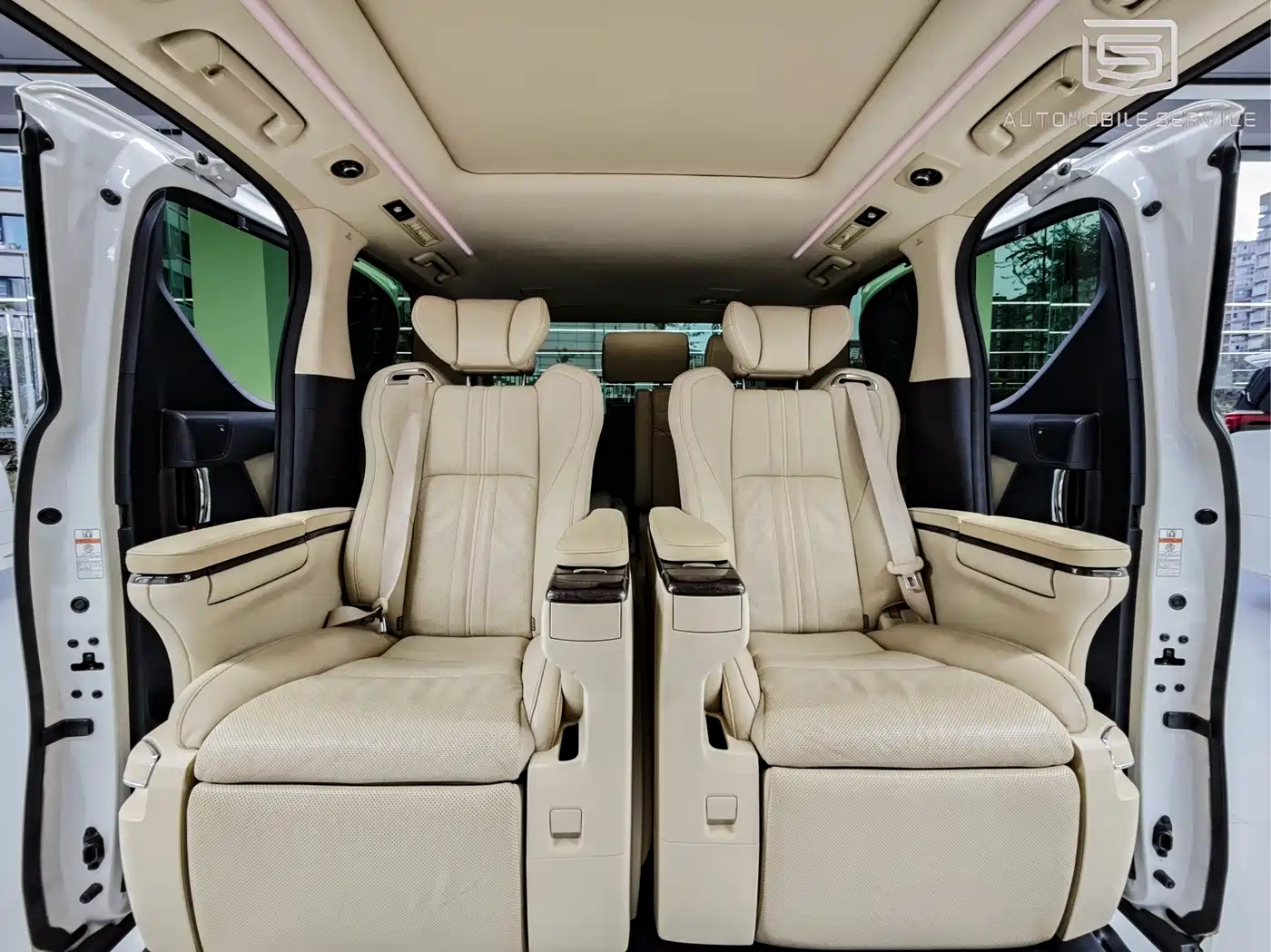 Toyota Alphard 2019 Hybrid 2.5L Premium Edition фото 9