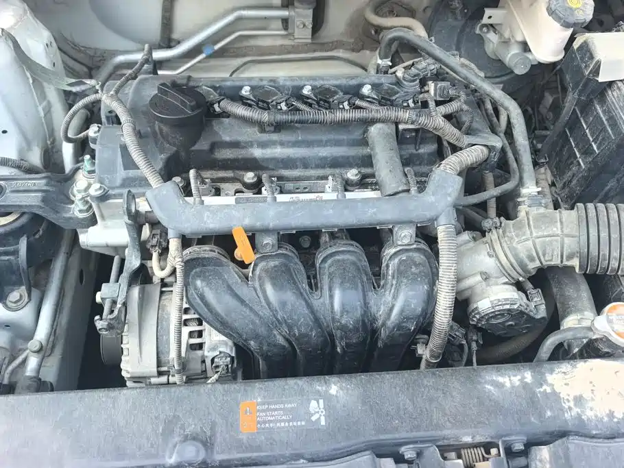 Photo 10 - Hyundai Verna