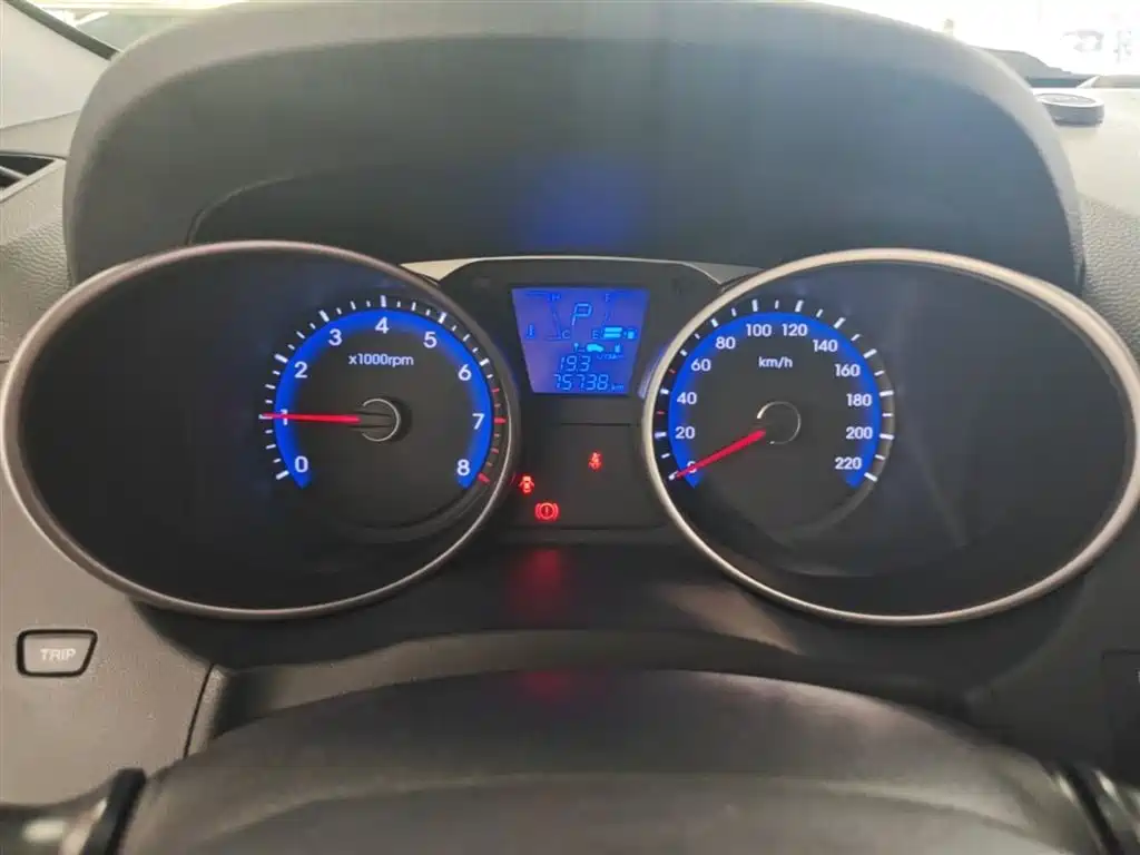 Hyundai Beijing Hyundai ix35 2013 2.0L Auto 2WD Smart GLS China IV фото 12