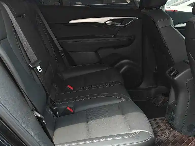 Buick Envision Plus 2025 2025 Enclave Plus 28T 2WD Platinum Edition