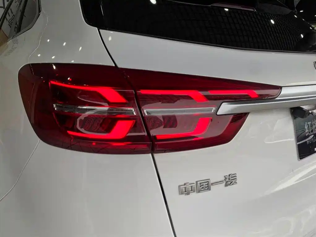 Hongqi HS5 2019 2.0T Smart Connect Enjoy Edition фото 16