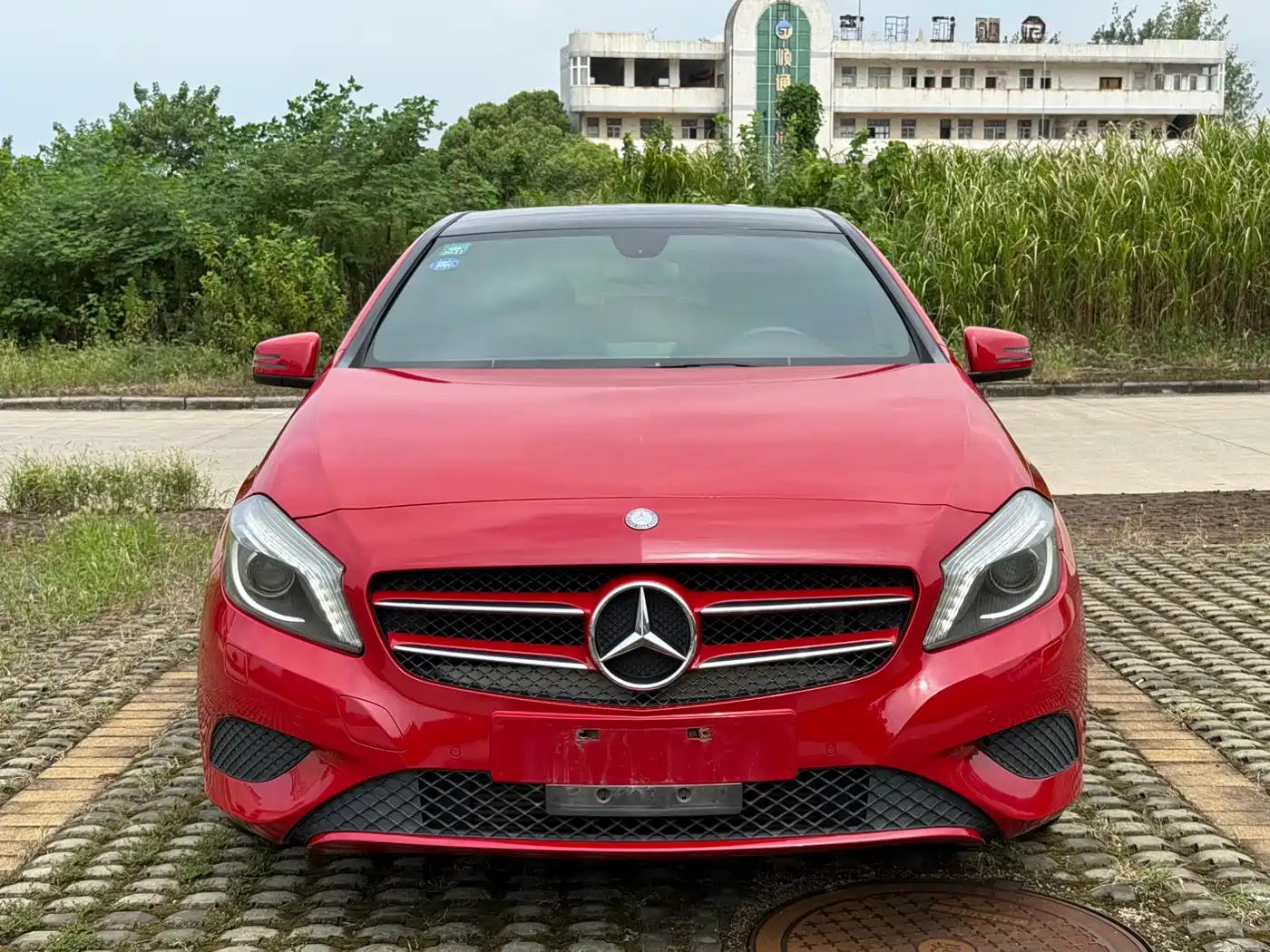 Mercedes-Benz A-Class (Import) 2015 A 180