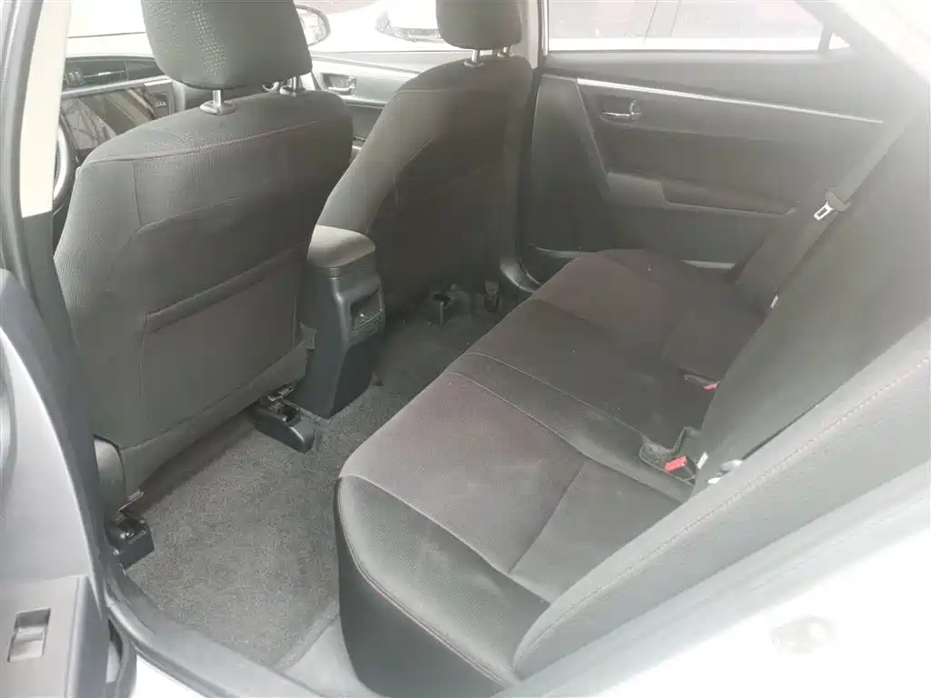 Toyota Corolla 2018 1.2T S-CVT GL Smart Edition фото 22