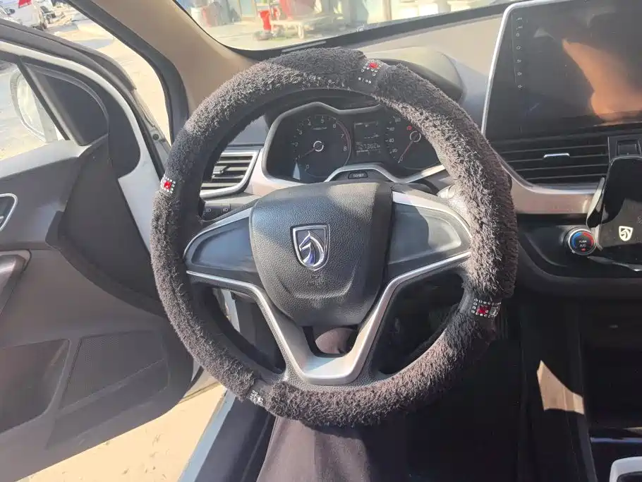 Baojun 310W 2018 2017 1.5L Manual Comfort China V