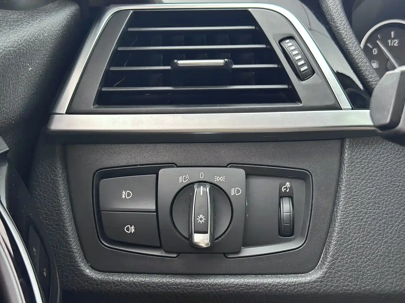 BMW 3 Series 2018 320Li Fashion Style фото 12