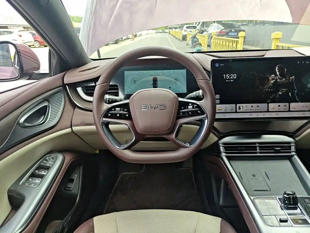 BYD Seal 2024 2024 Glory Edition DM-i 1.5L 121km Prestige