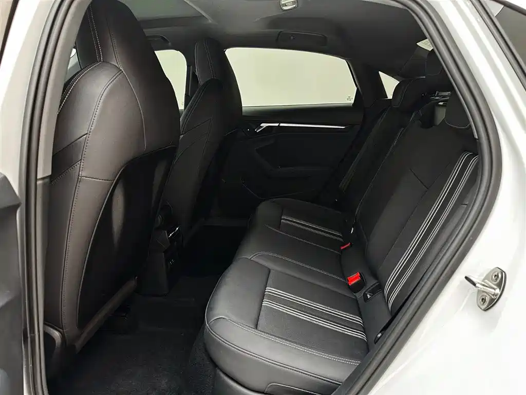 Audi A3 2023 Facelift A3L Limousine 35 TFSI Fashion Sport фото 21
