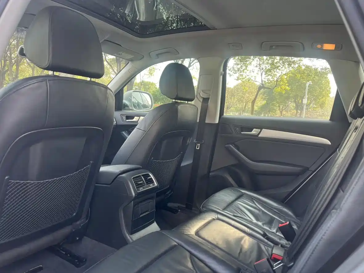 Audi Q5 2016 40 TFSI Technology Model фото 10