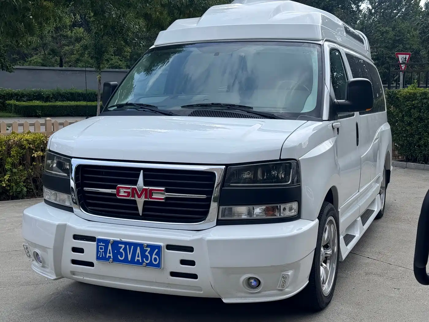 GMC Savana 2019 2016 5.3L 1500 4WD Sport Edition