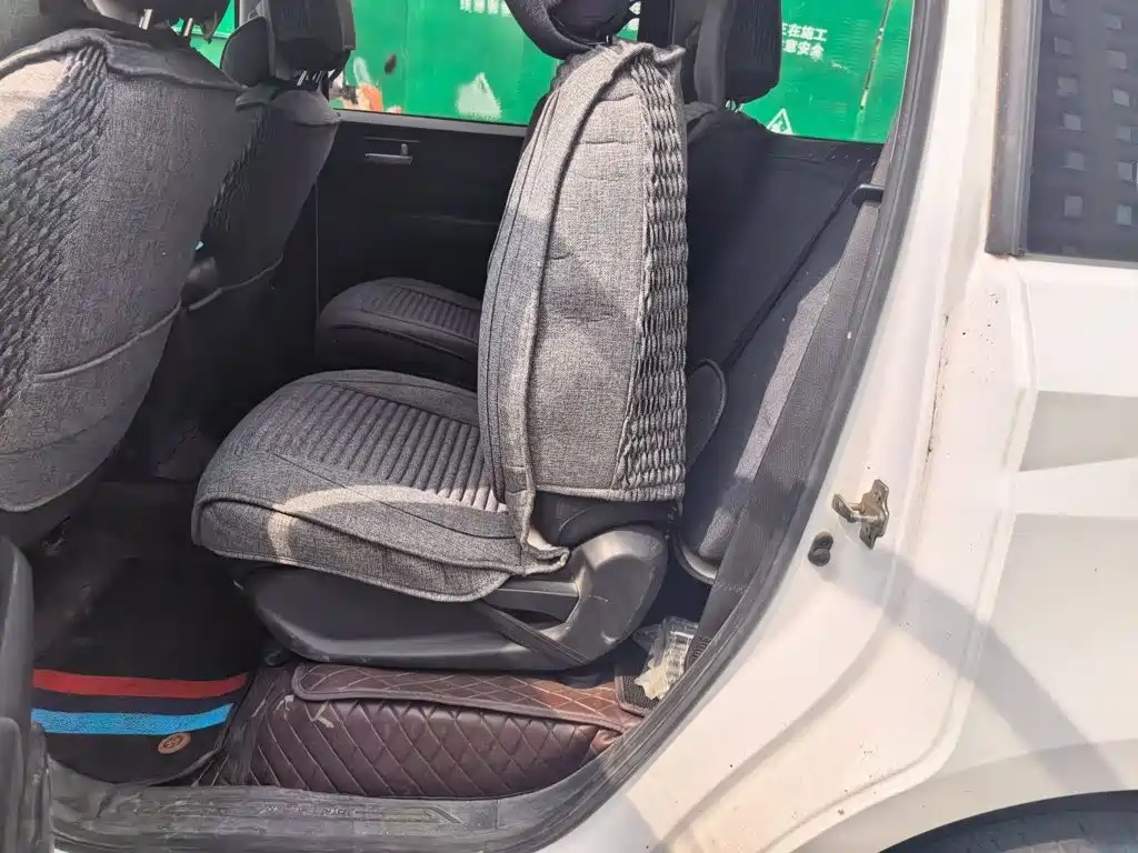 Wuling Motors Wuling Hongguang PLUS 2020 2020 1.5L Manual Comfort 7-seater