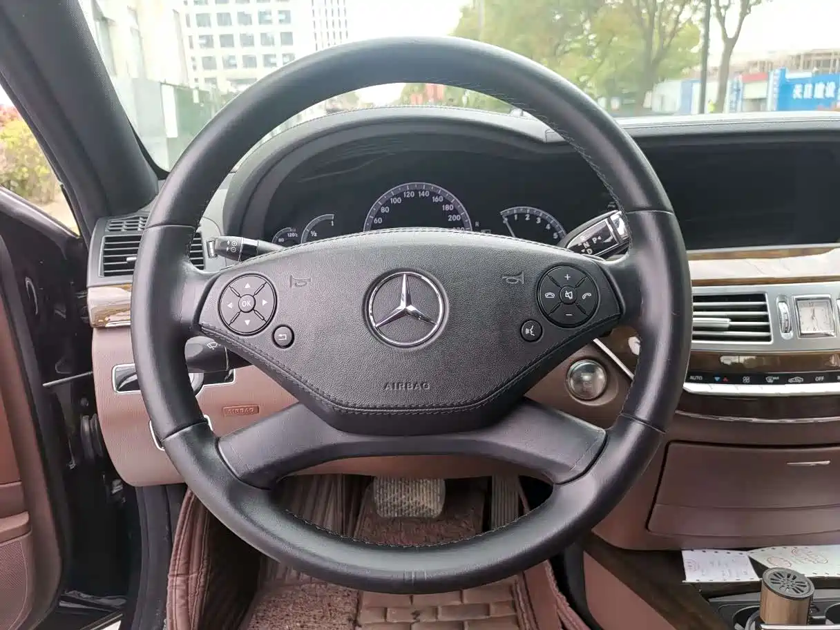 Mercedes-Benz S-Class 2012 S 300 L Premium Grand Edition фото 11