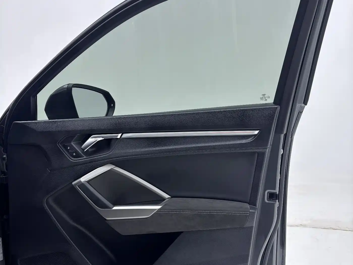 Audi Q3 2022 35 TFSI Fashion Dynamic фото 25