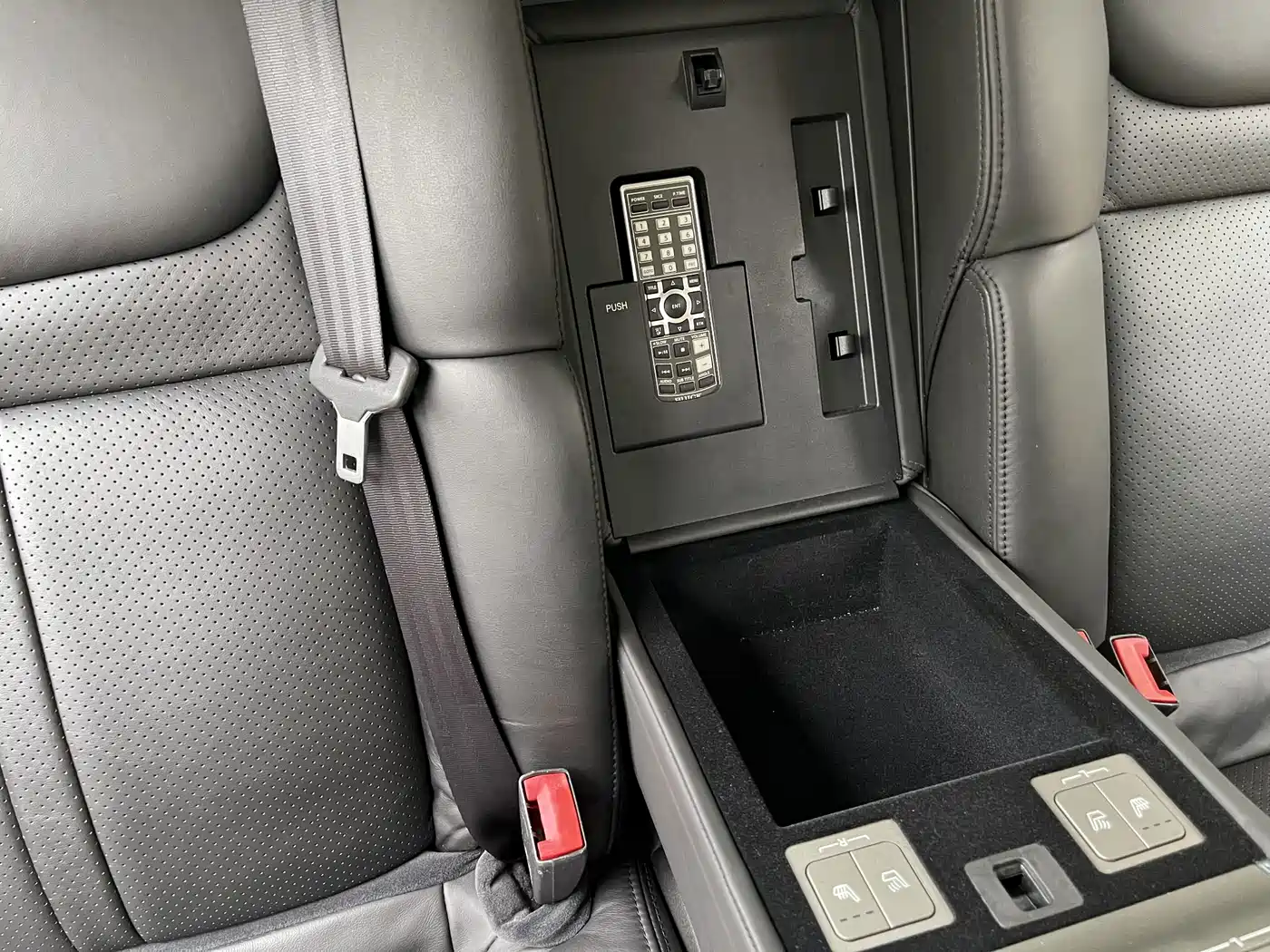 Buick Park Avenue 2013 2011 Boao Forum Commemorative Edition