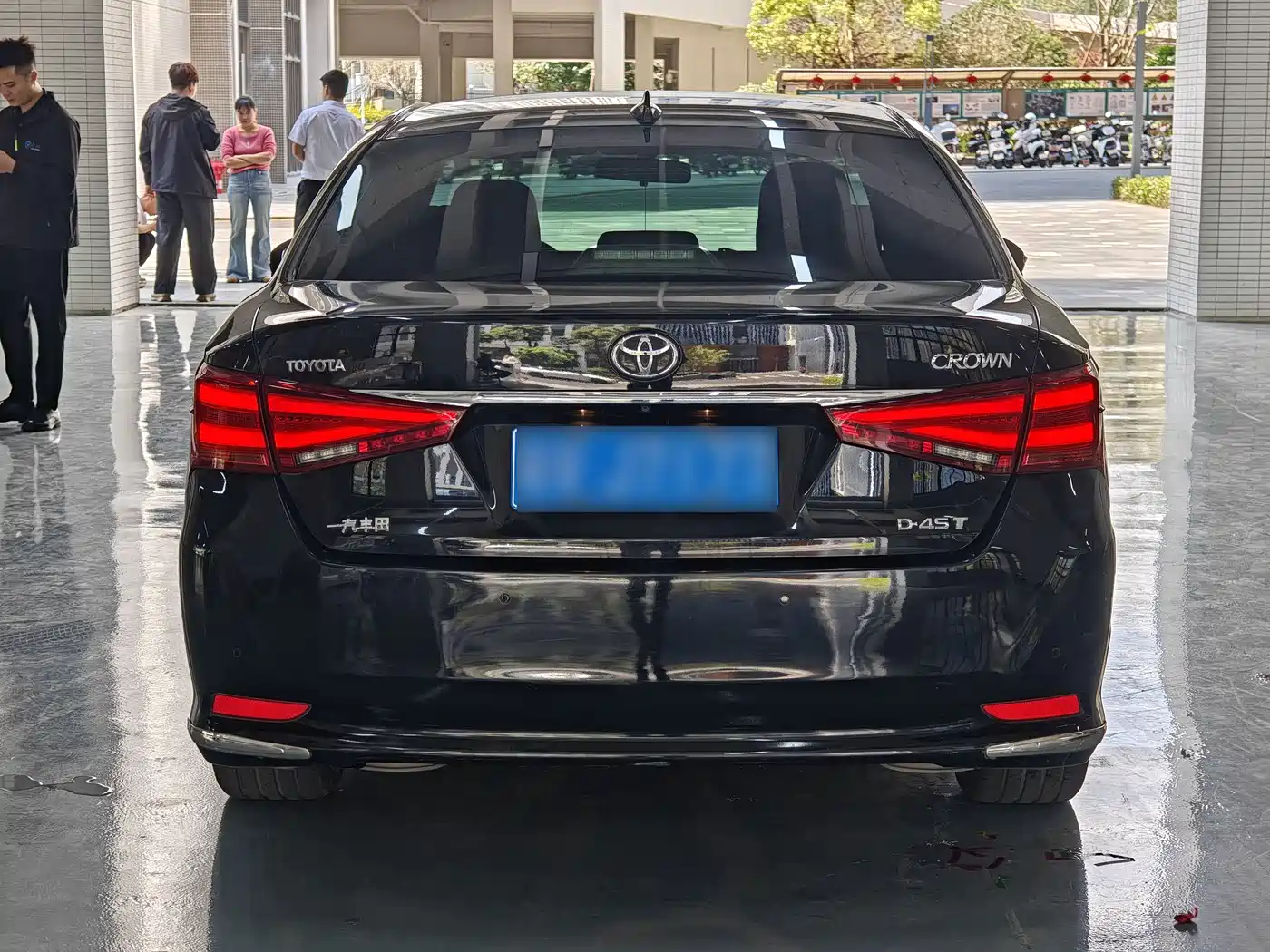 Toyota Crown 2015 2.0T Fashion фото 10
