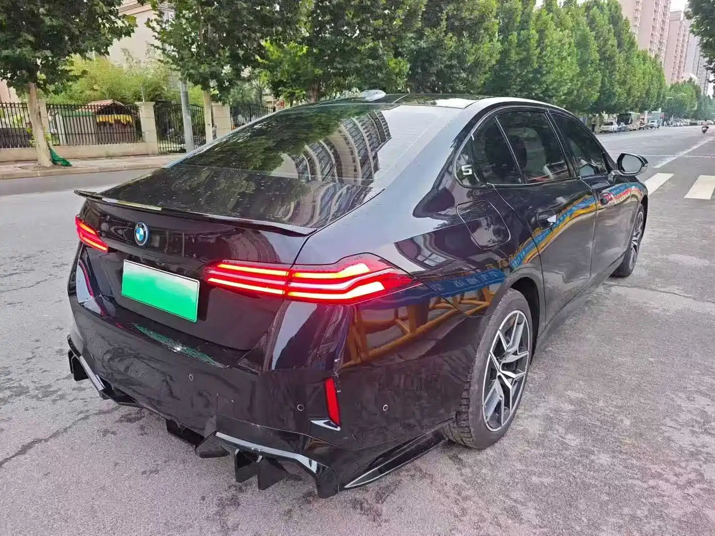 BMW i5 2025 2025 eDrive 40L M Sport Package