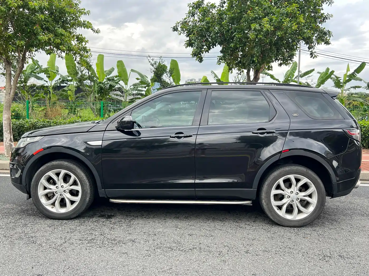 Land Rover Discovery Sport 2016 2.0T HSE фото 7