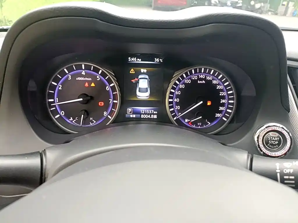 Фото 12 - Infiniti Q50L