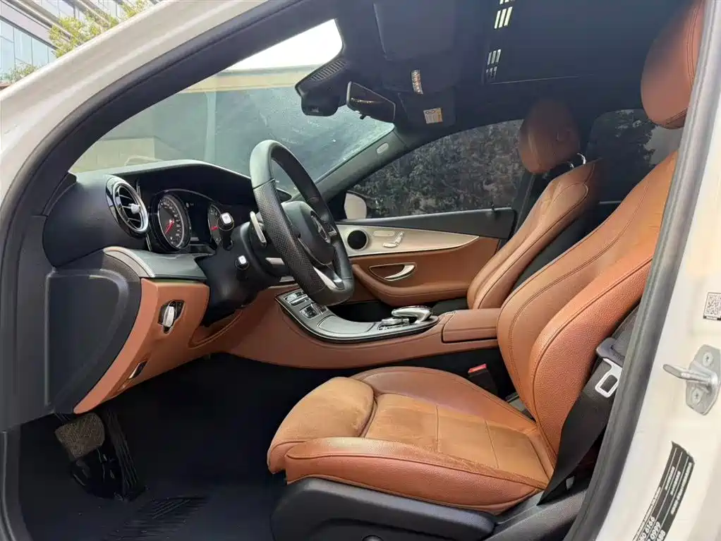 Mercedes-Benz E-Class 2017 E 200 Sport 4MATIC фото 10