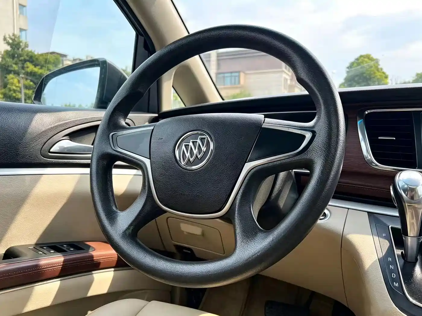 Buick GL8 2015 2.4L Luxury Business Exclusive Edition фото 12