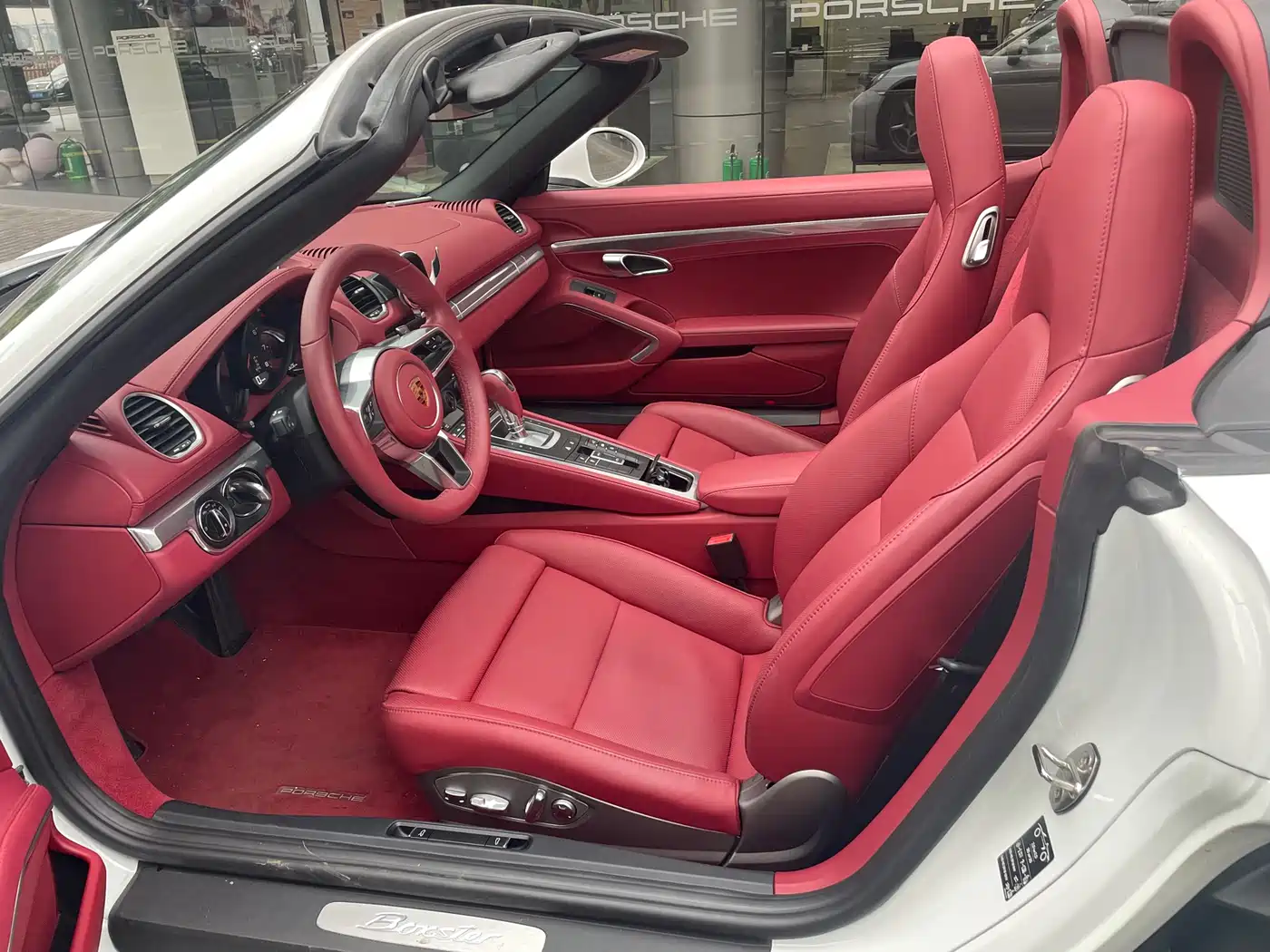 PORSCHE 718