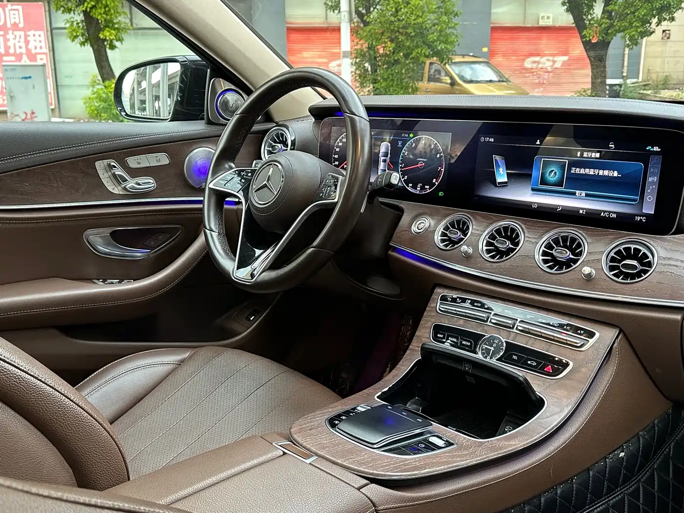 Mercedes-Benz E-Class 2019 E 300 L Sport Luxury фото 15
