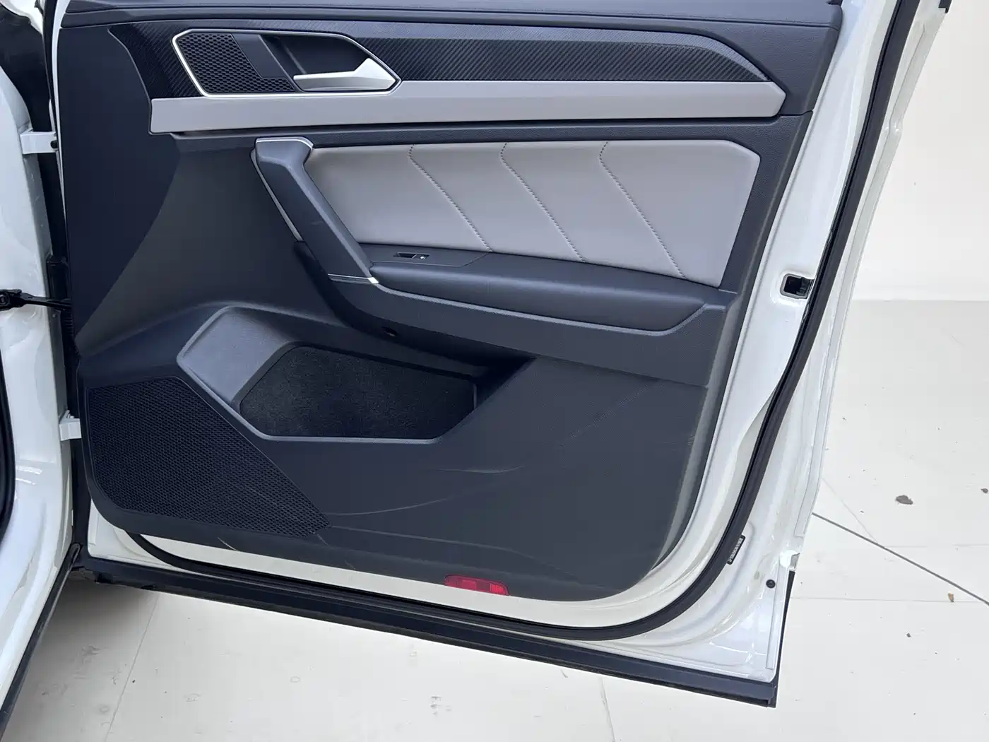 Volkswagen Tayron 2023 280TSI 2WD Luxury Plus Advanced Edition фото 19