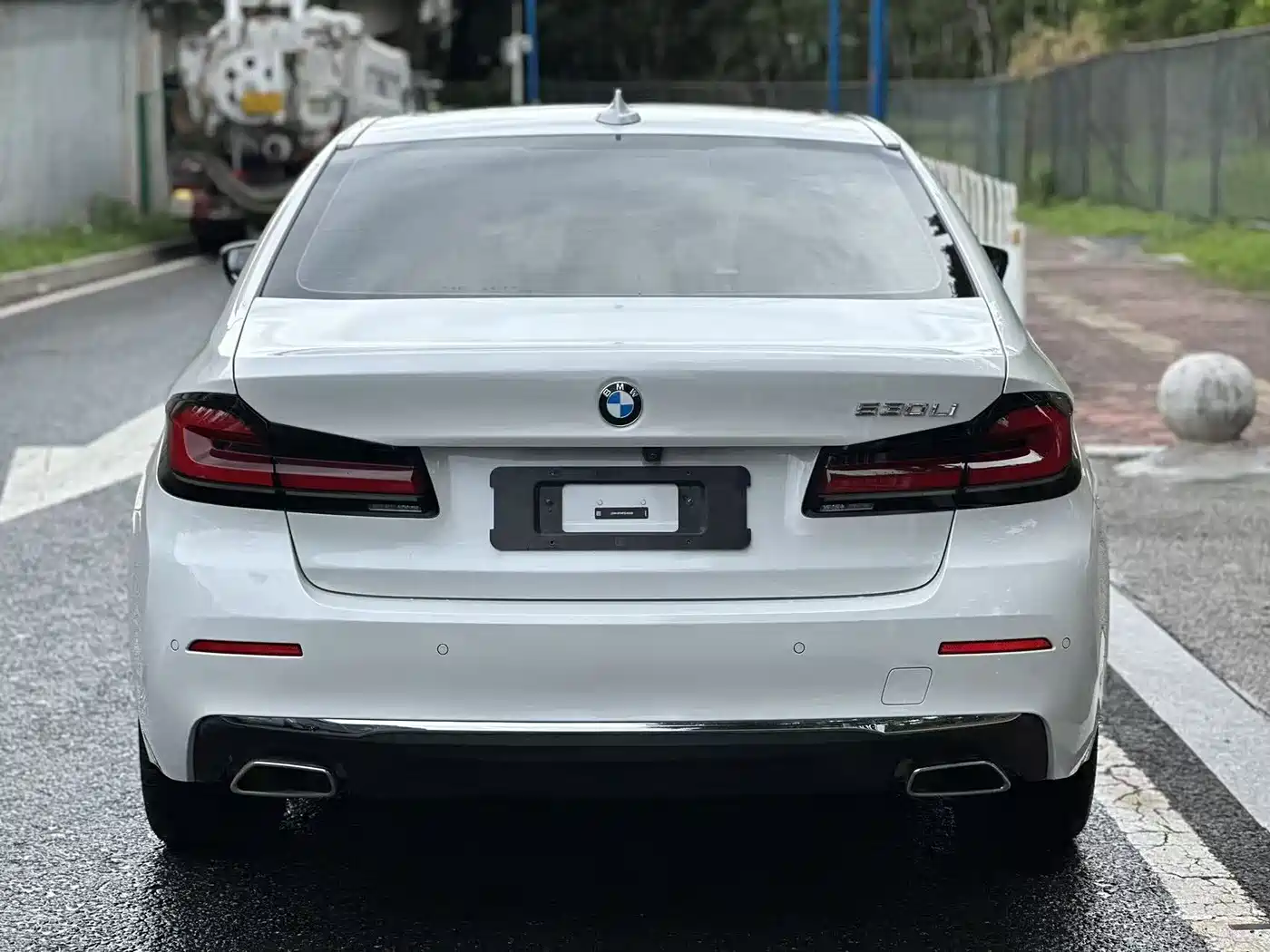 BMW 5 Series 2023 530Li Leading Luxury Package фото 21