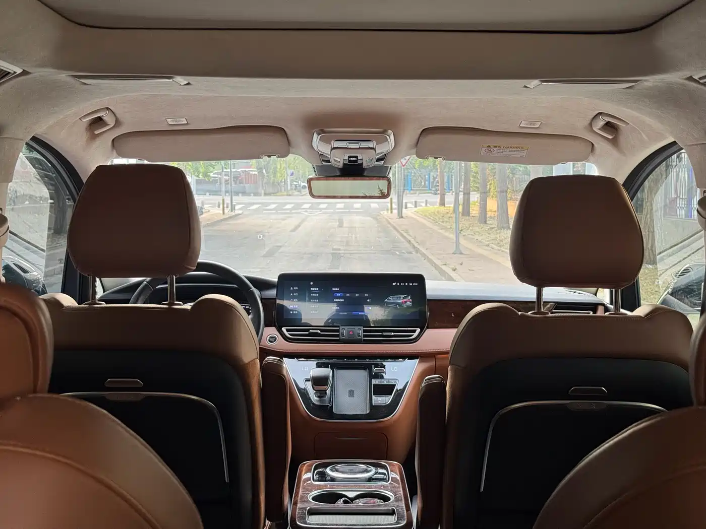 Hongqi HQ9 2023 2.0T Smart Connect Flagship фото 16