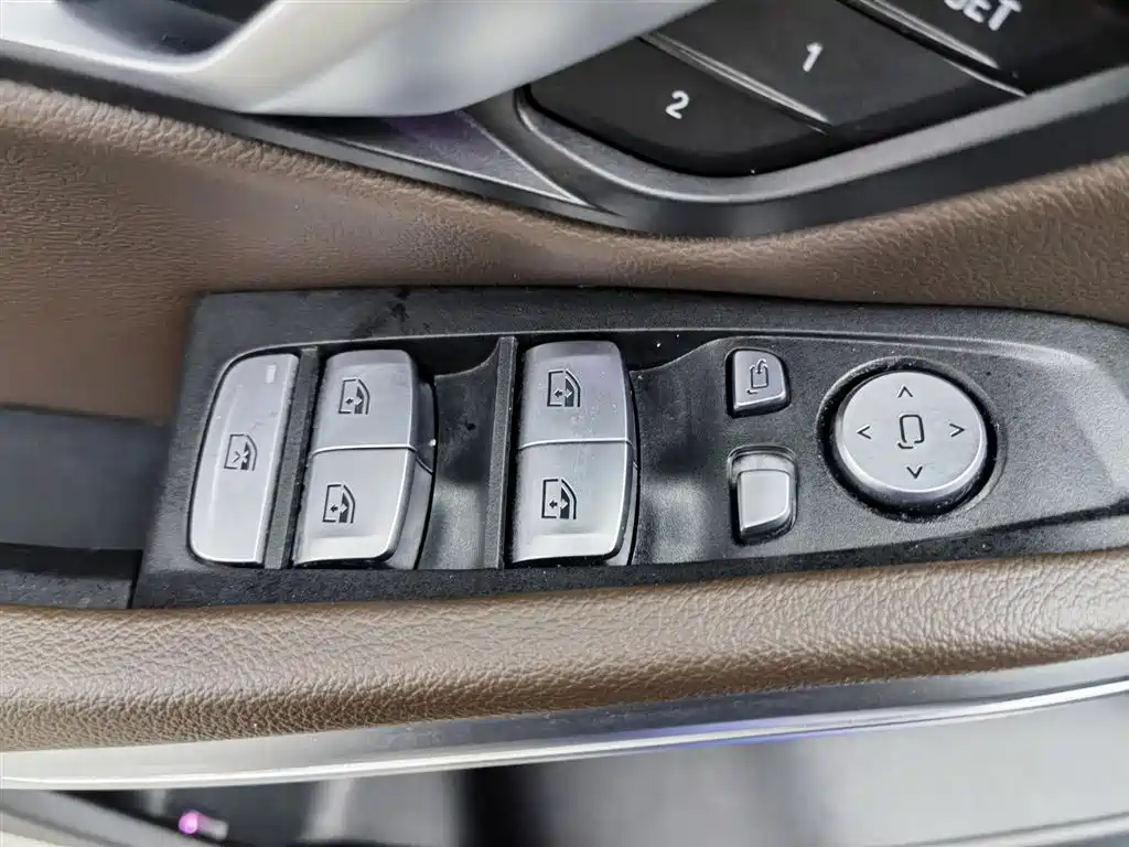 BMW i3 2022 eDrive 35 L фото 9