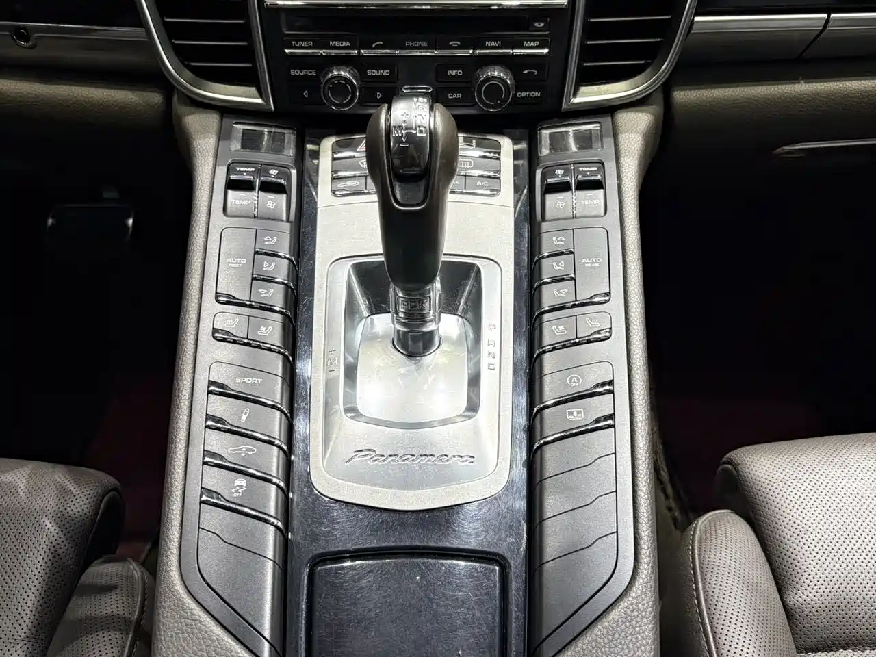 Porsche Panamera 2016 Panamera Edition 3.0T фото 22