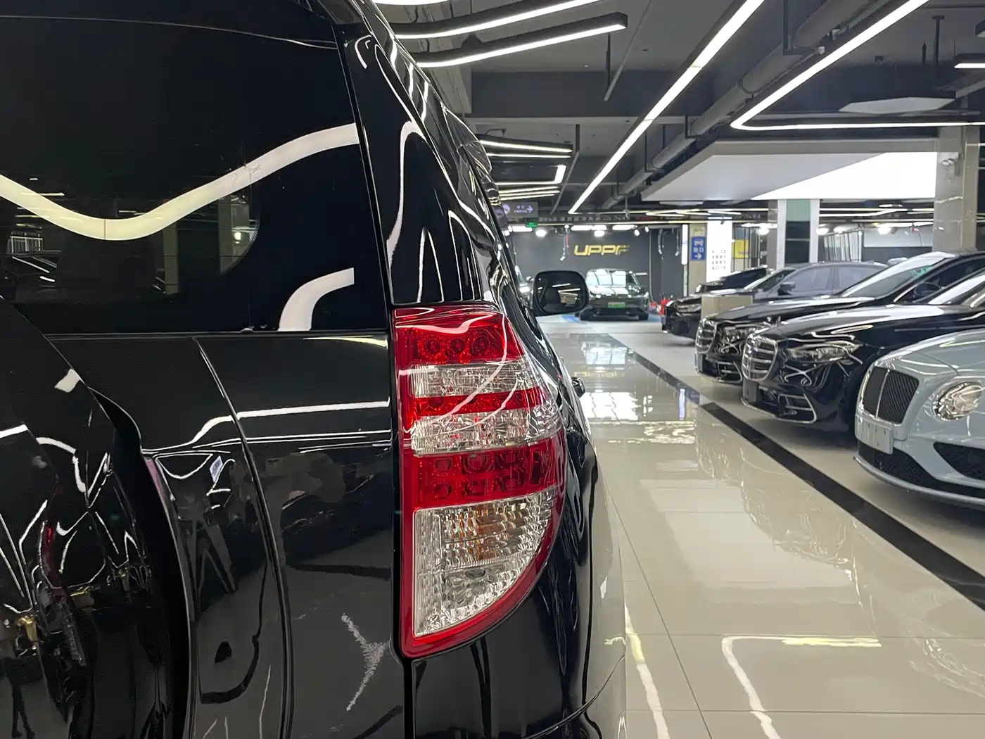 Toyota RAV4 Rongfang 2009 2.0L Automatic Classic Edition фото 38