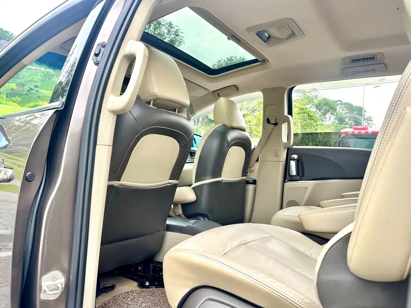 Buick GL8 2011 3.0L GT Luxury Business Elegance Edition фото 32