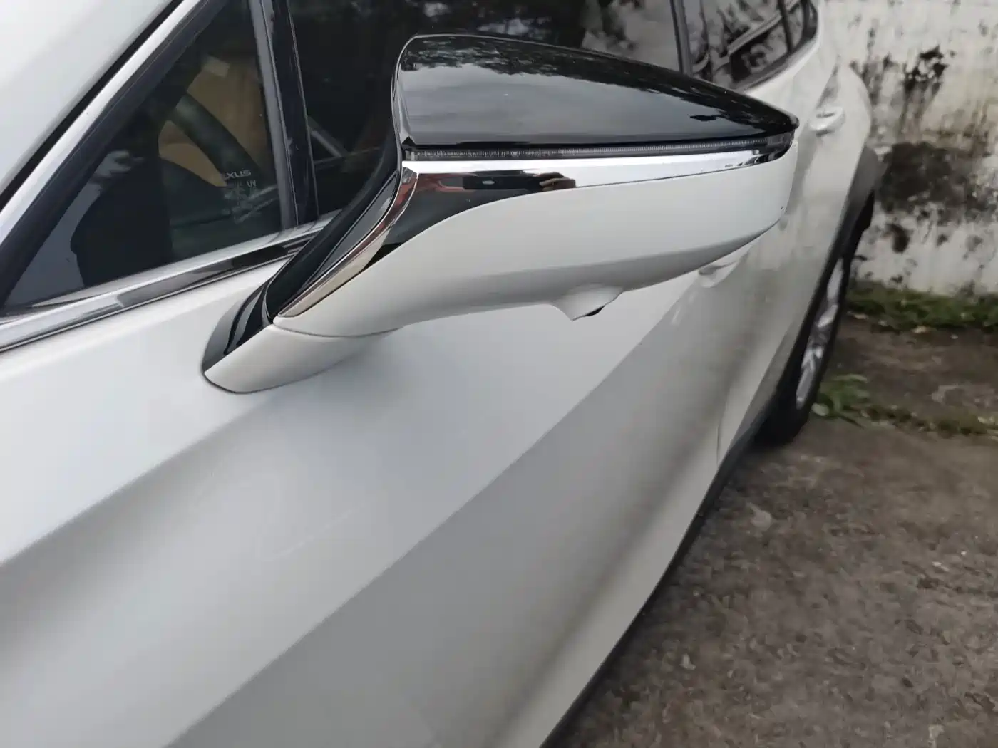Lexus UX 2023 2022 260h Explore Edition