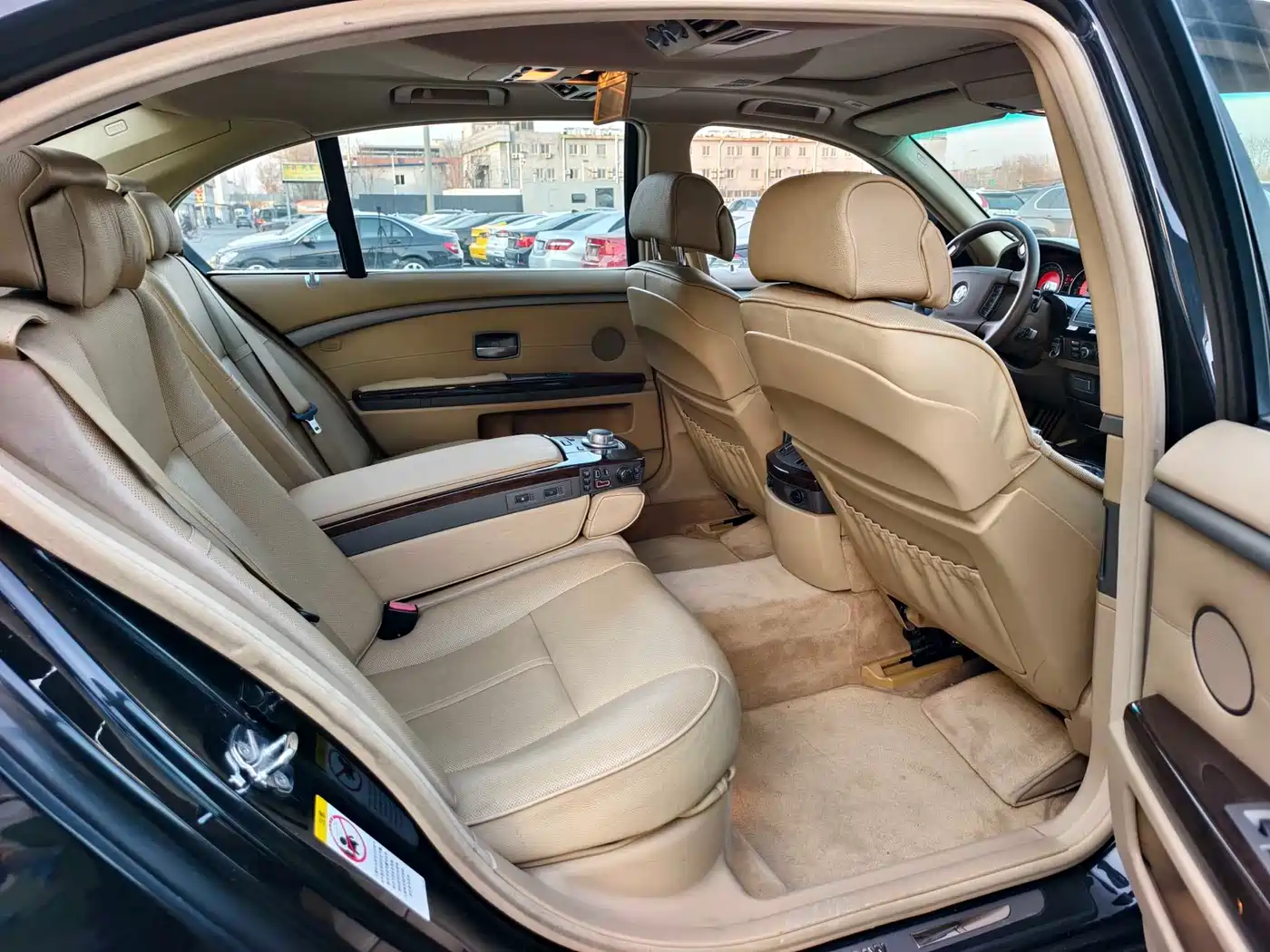 BMW 7 Series 2005 Model 740Li фото 17