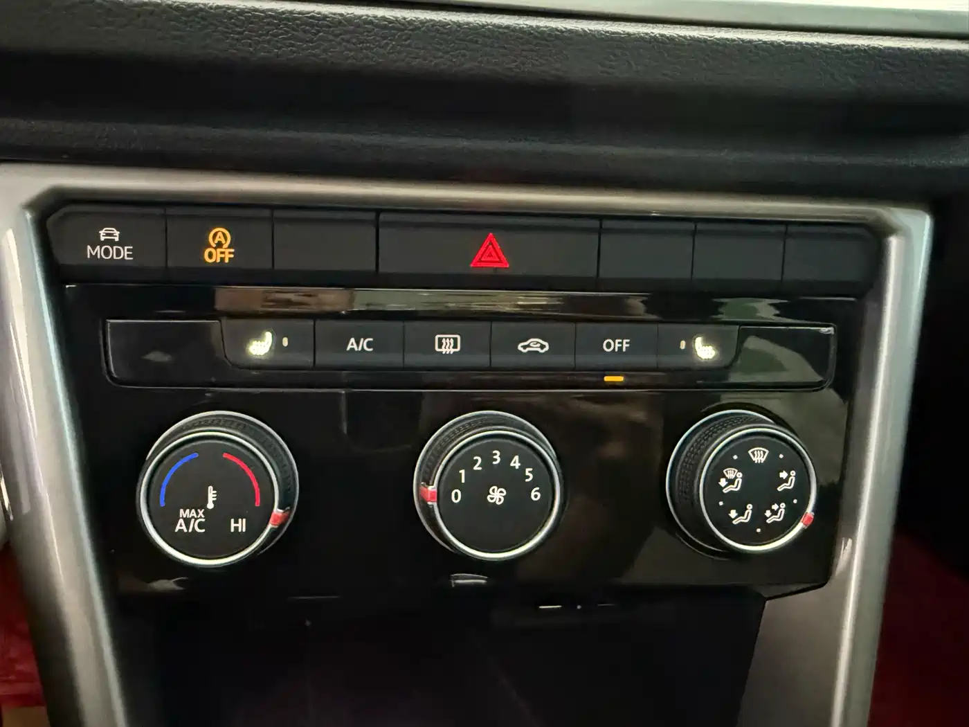 VOLKSWAGEN T ROC EXPLORING SONGS