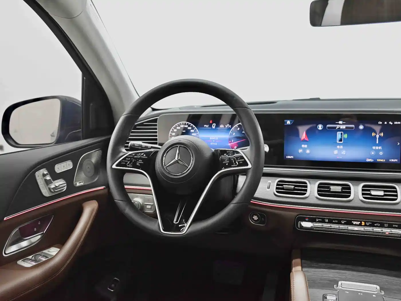 Mercedes-Benz GLE 2024 GLE 450 4MATIC Luxury фото 16