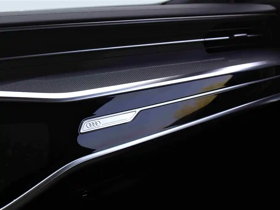 Audi A6L 2023 40 TFSI Luxury Dynamic фото 10