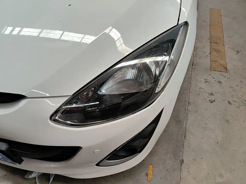 Фото 24 - Mazda 2