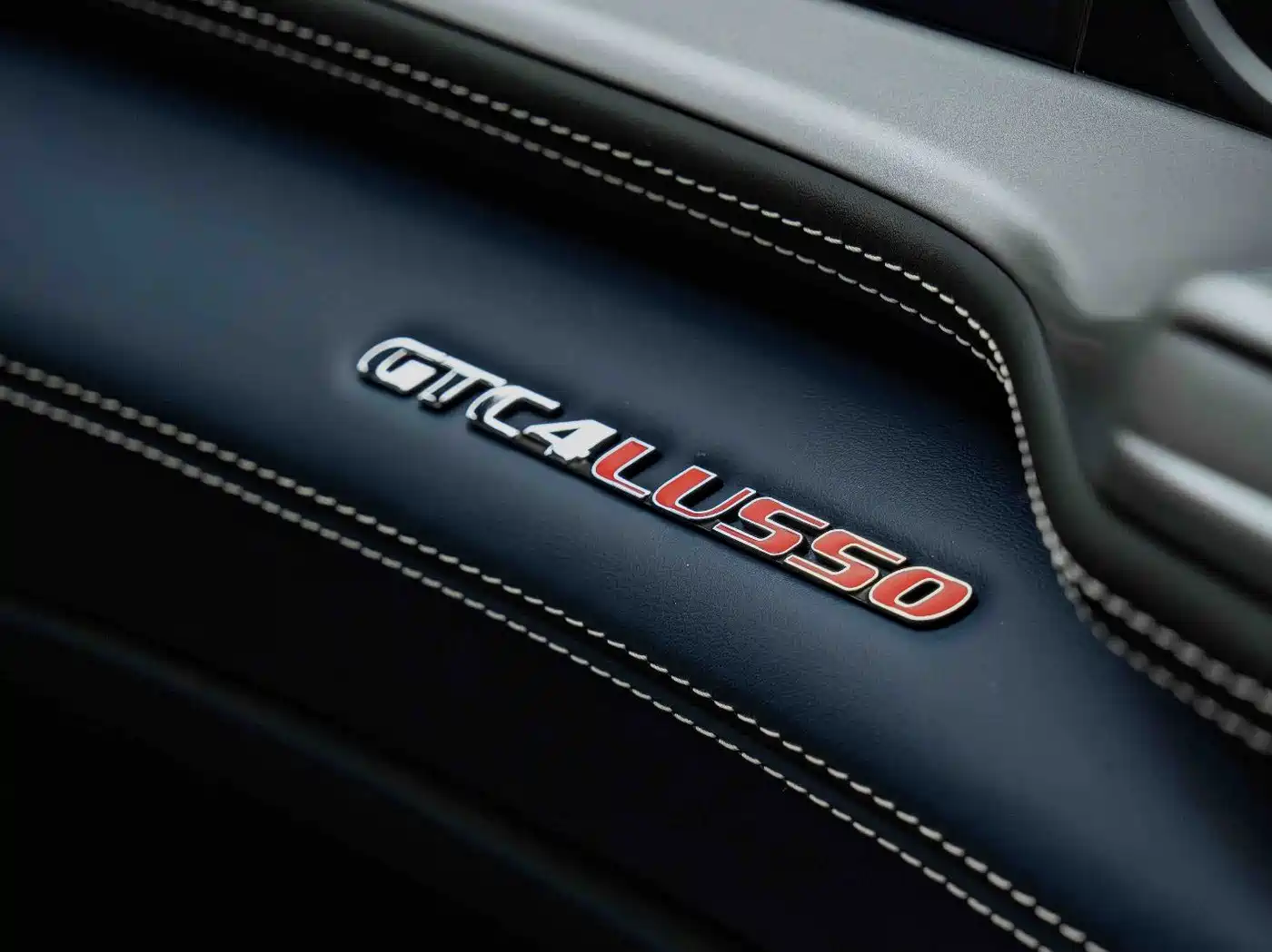 Ferrari GTC4Lusso 2018 2016 6.3L V12
