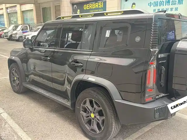 Jetour Traveler 2024 2.0T AWD Yueye PRO — фото 2