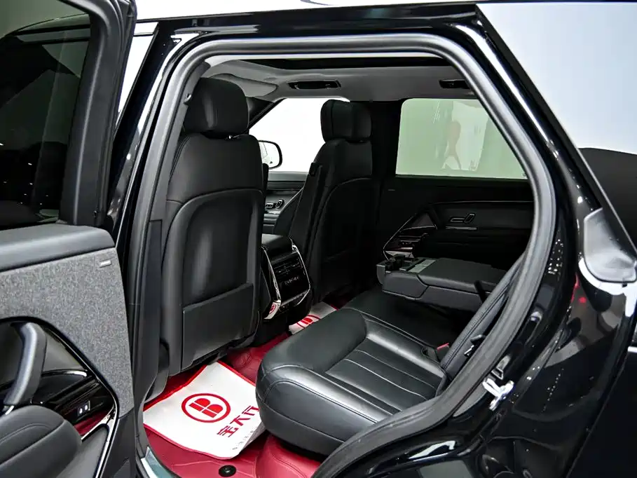 Land Rover Range Rover Sport 2023 400PS Dynamic SE фото 13