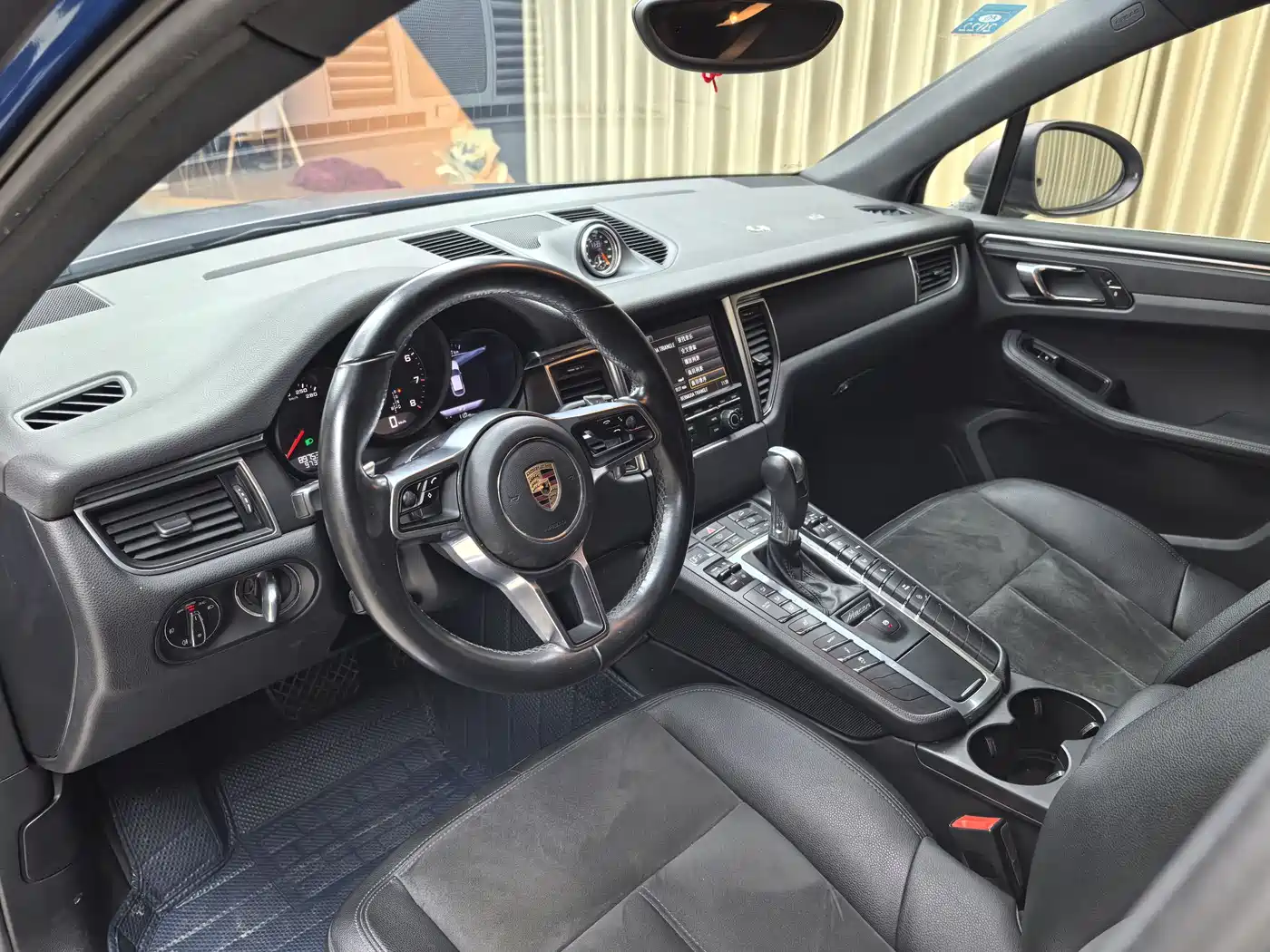 Porsche Macan 2016 Macan 2.0T фото 8